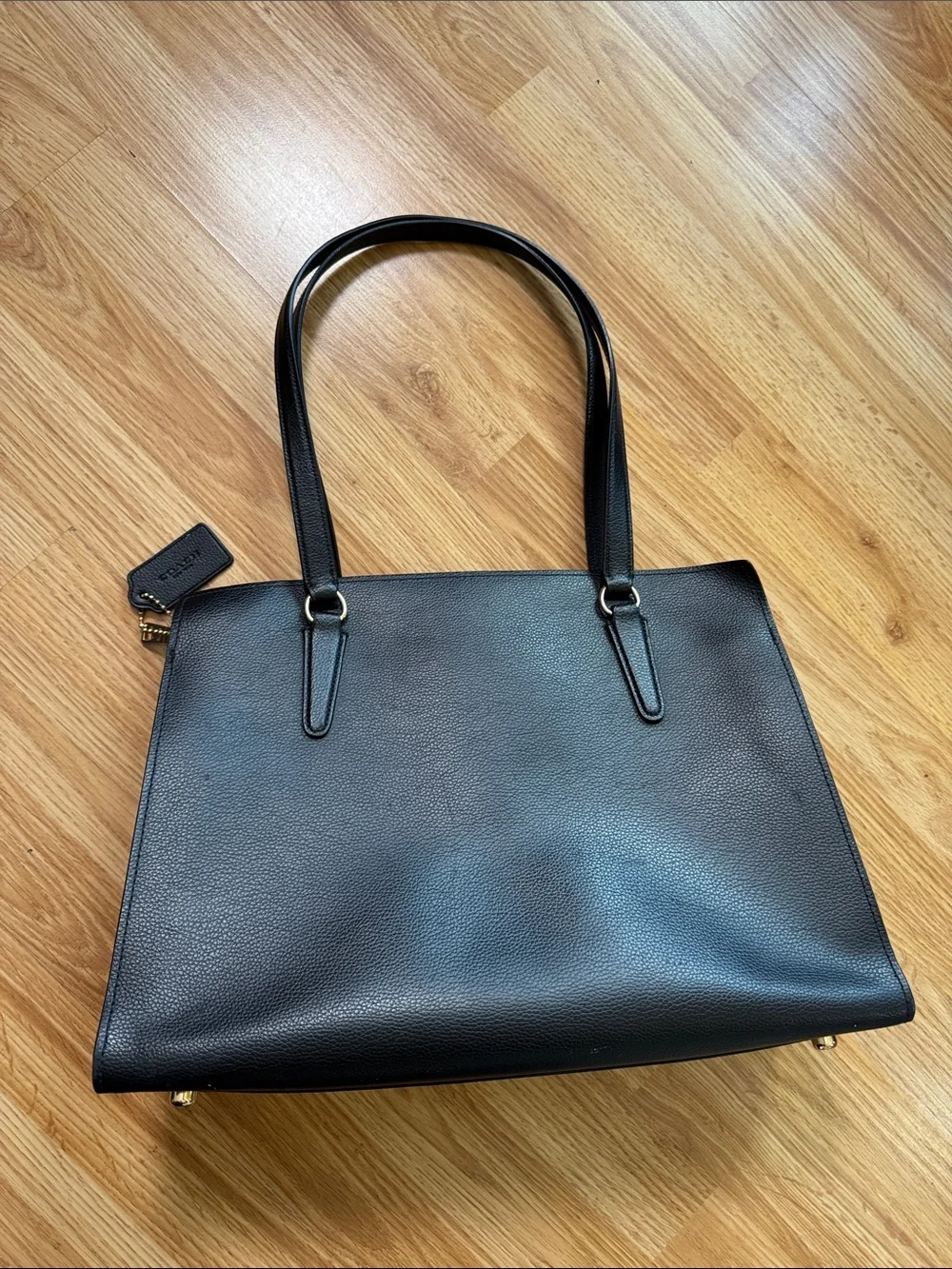 Authentic Coach Travel Tote + non-branded Accessories ✨